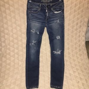American eagle distressed jeans